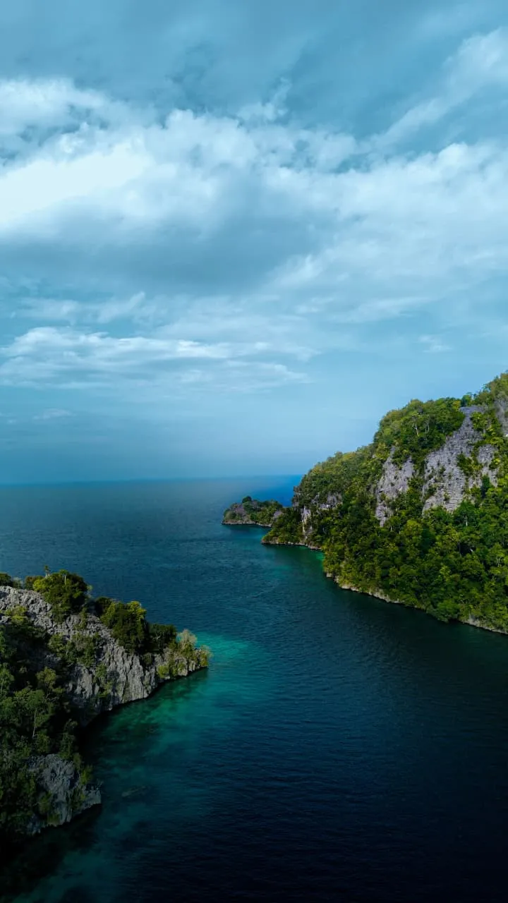 Labengki Island & Beach Escape